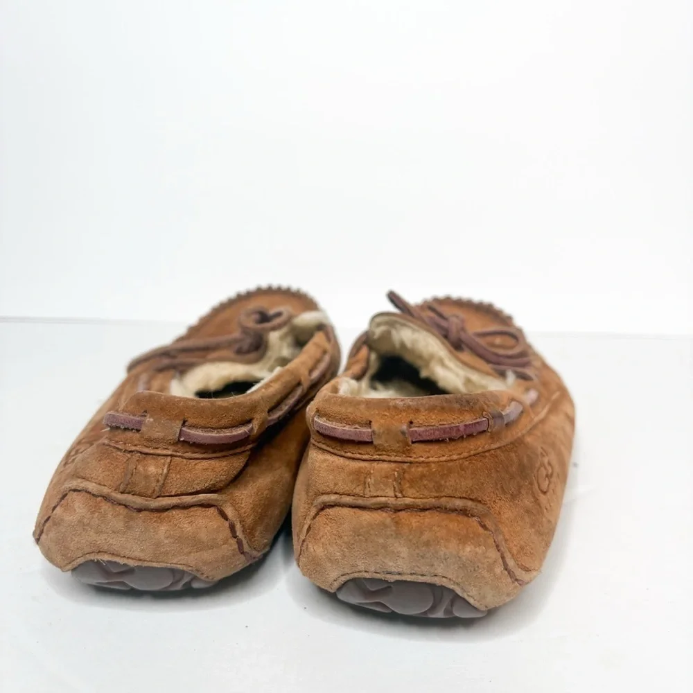UGG Tan Suede Slippers Moccasins Loafers Men’s Size 9